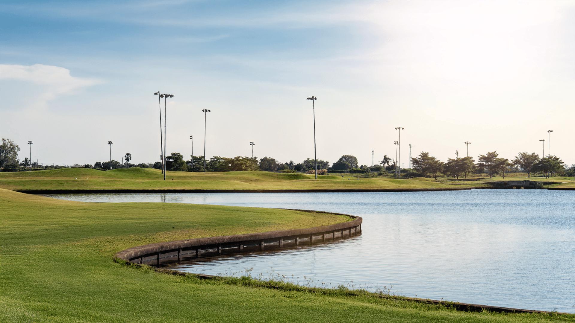 SILVERLAKE LINKS GOLF CLUB